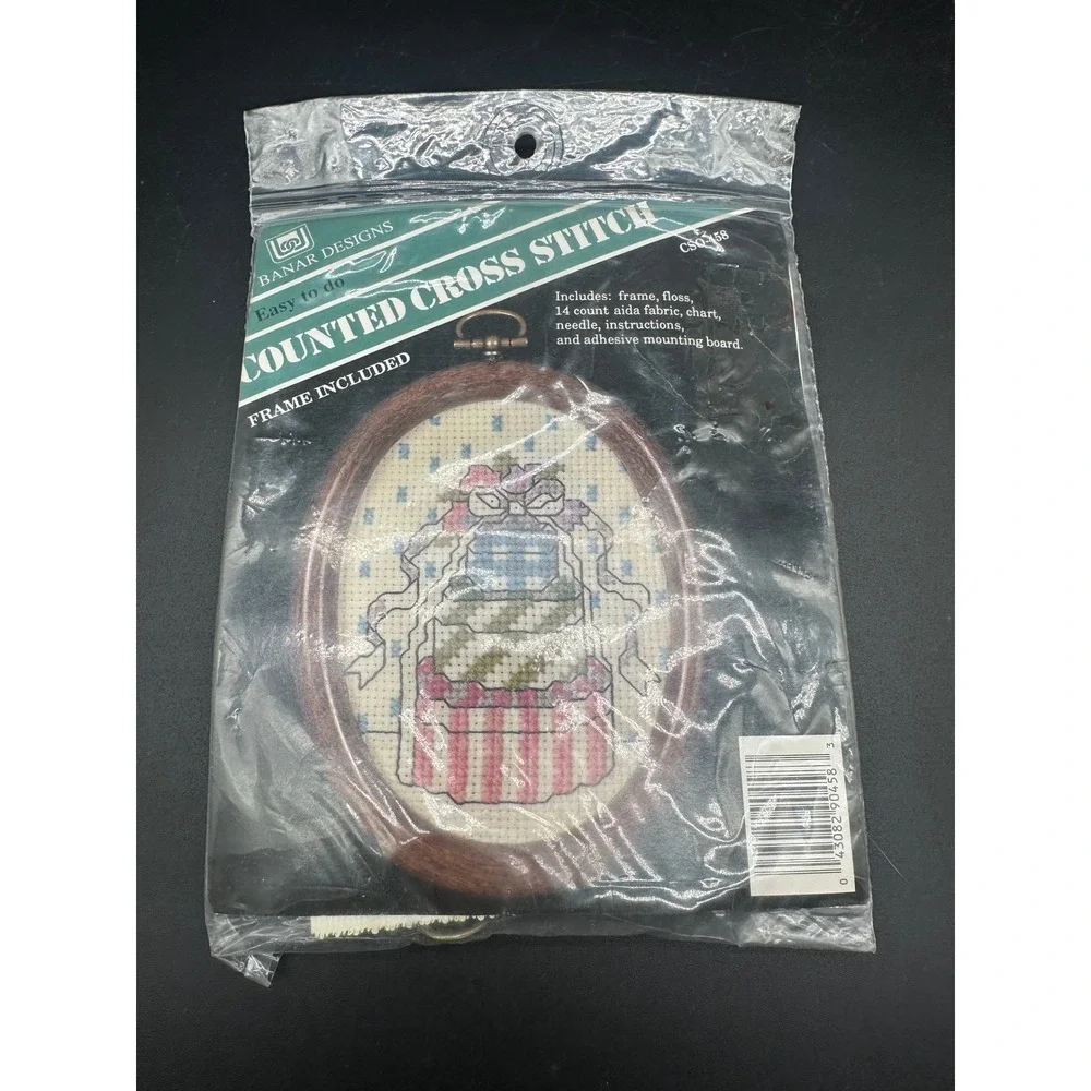 Banar Designs Counted Cross Stitch Kit Gift Basket‎ Oval Frame Included
